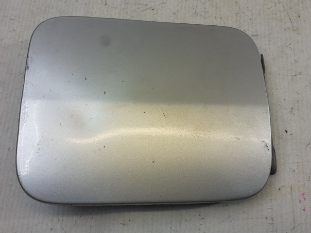 Лючок бензобака TOYOTA Camry 