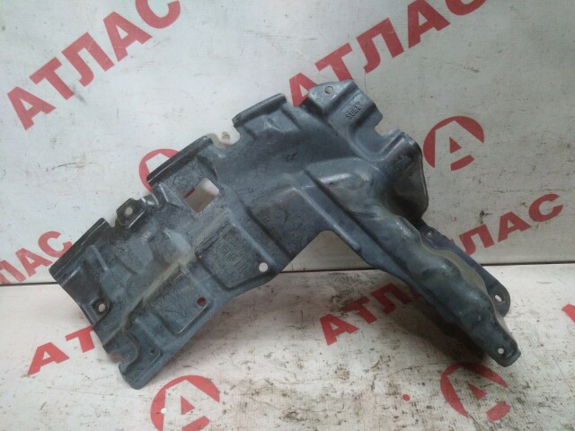 Защита двигателя TOYOTA Ist 