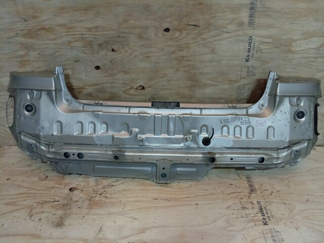 Задняя панель TOYOTA Vitz 