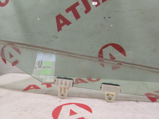 Стекло NISSAN Sunny 