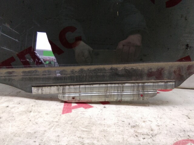 Стекло TOYOTA Vitz 