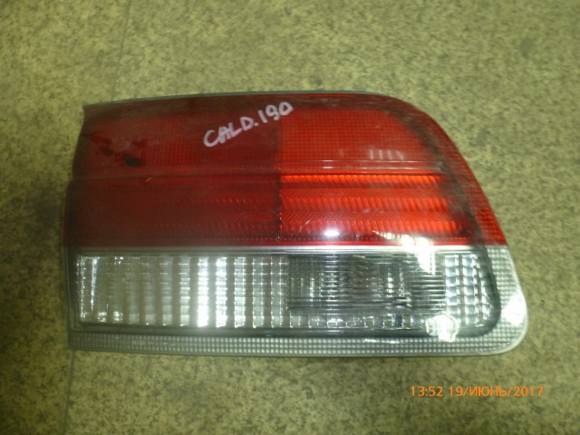 Вставка багажника TOYOTA Caldina 