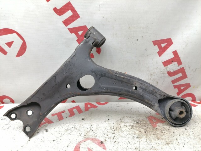 Рычаг TOYOTA Avensis 