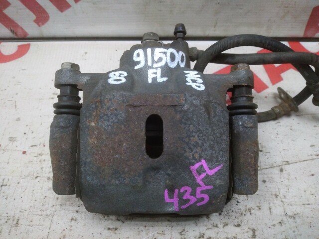 Суппорт TOYOTA Ist 