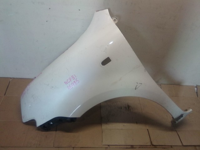 Крыло TOYOTA Sienta 