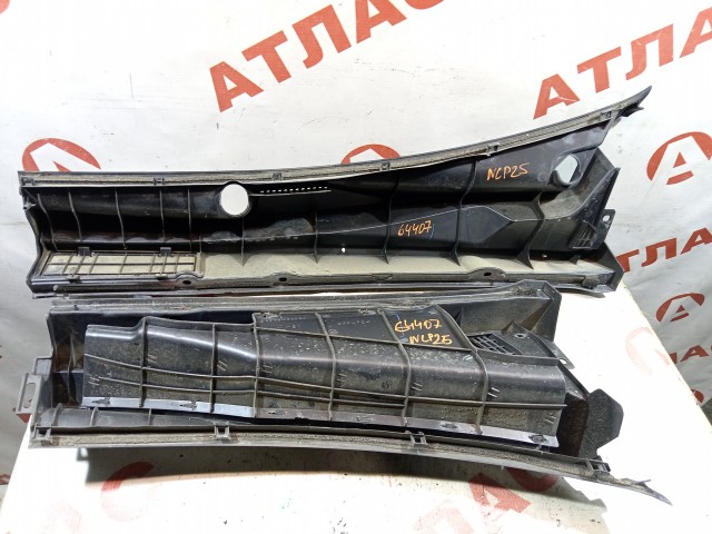 Жабо TOYOTA FunCargo 