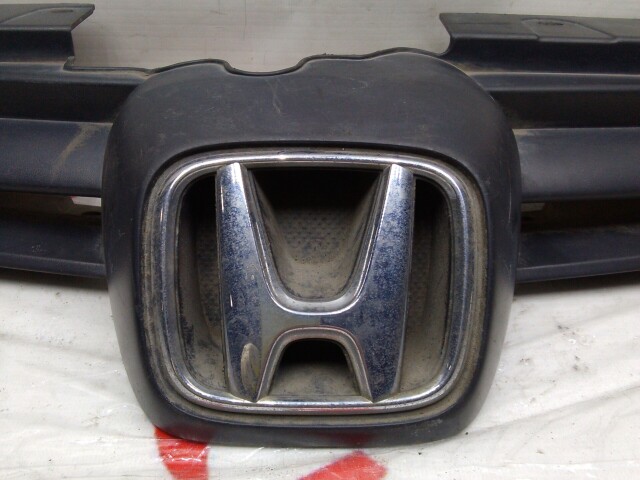 Решетка радиатора HONDA Fit Aria 