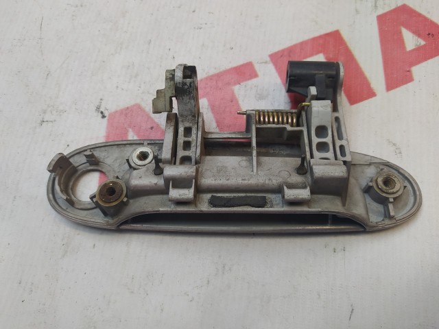 Ручка двери TOYOTA Vitz 