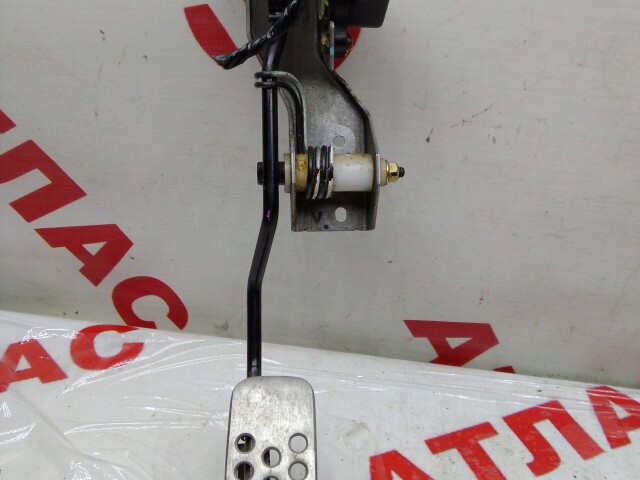 Педаль газа NISSAN X-Trail 