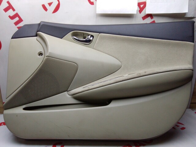 Обшивка двери NISSAN Primera 