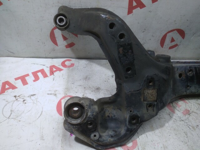 Балка поперечная NISSAN Primera 