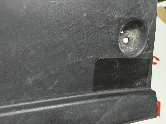 Накладка на радиатор TOYOTA Avensis 