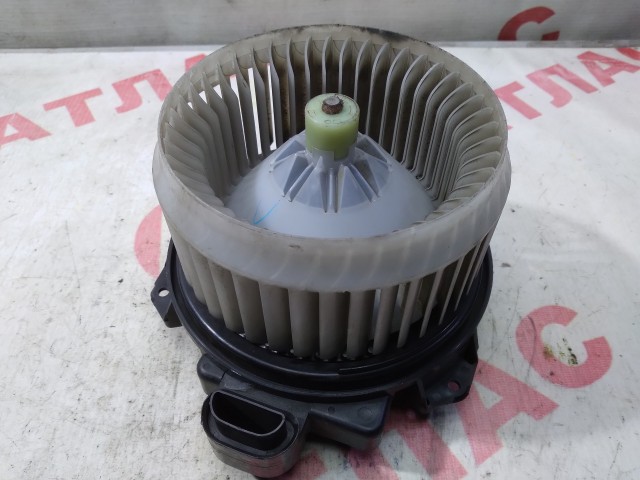 Моторчик печки TOYOTA Ractis 