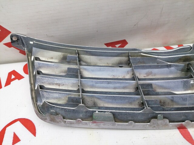 Решетка радиатора TOYOTA Corolla 