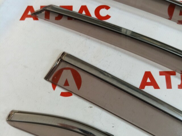 Ветровик TOYOTA Camry 