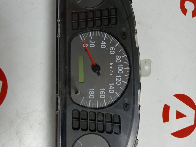 Щиток приборов NISSAN Sunny 