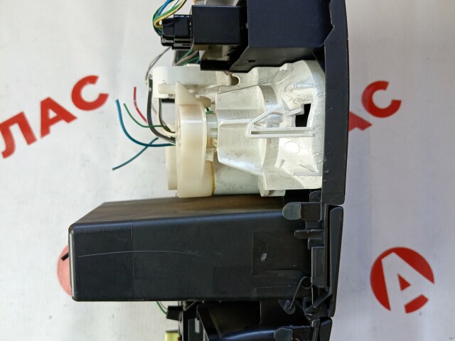Блок управления печкой и кондиционером TOYOTA Corolla Fielder 