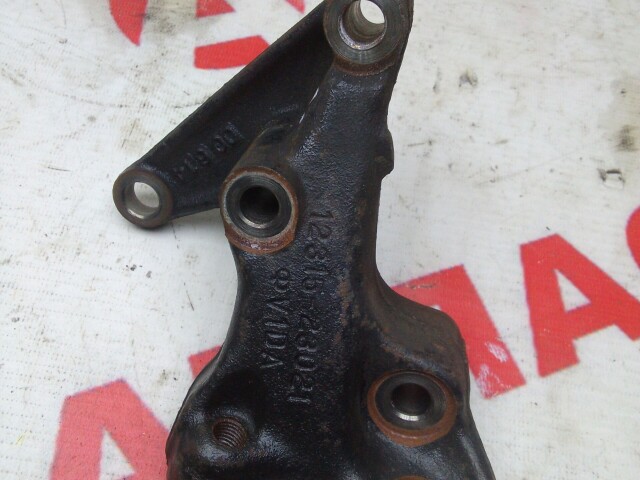 Кронштейн подушки ДВС TOYOTA Platz 1SZ-FE