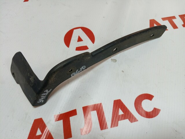 Подкрылок NISSAN Bluebird Sylphy 