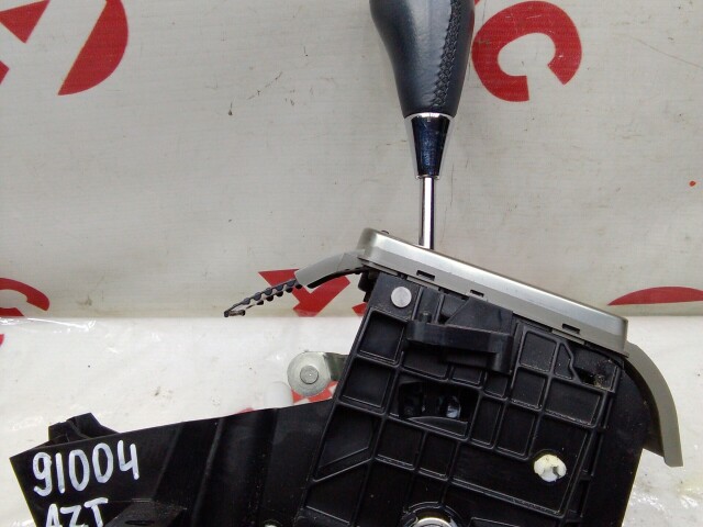 Рычаг КПП TOYOTA Avensis 