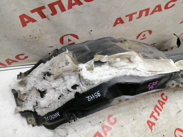 Подкрылок TOYOTA Camry 