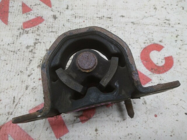 Подушка ДВС NISSAN Bluebird Sylphy QG18-DE