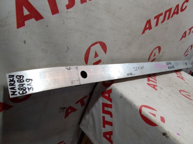 Усилитель бампера TOYOTA Mark II 