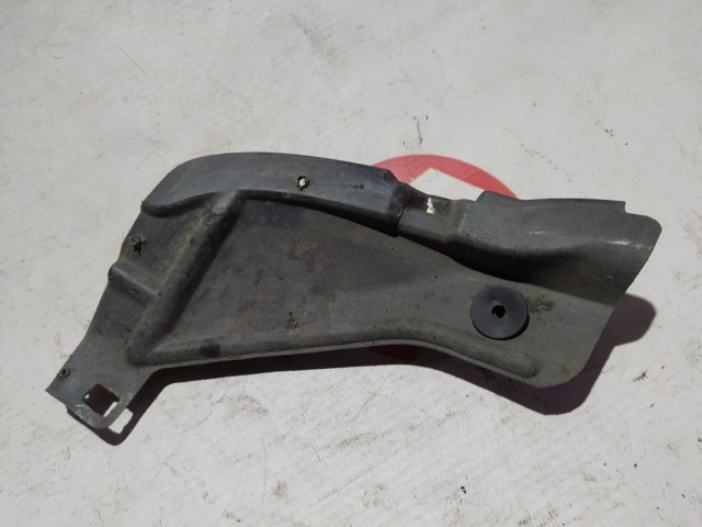 Подкрылок TOYOTA Corolla 