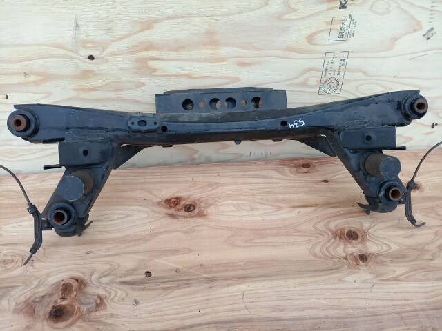 Балка задняя TOYOTA Avensis 