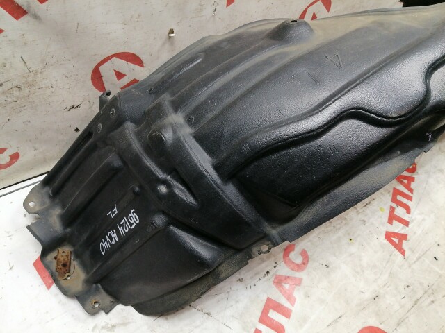 Подкрылок TOYOTA Camry 