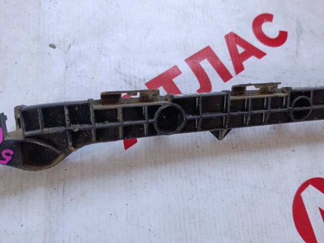 Крепление бампера TOYOTA Corolla Axio 