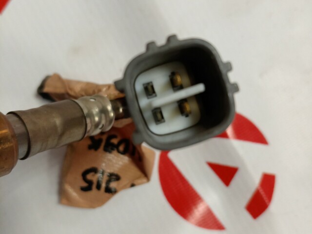 Датчик кислородный TOYOTA Carina 3S-FE