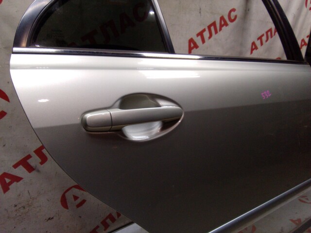 Дверь TOYOTA Avensis 