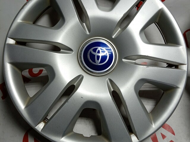 Колпак на колесо TOYOTA - 