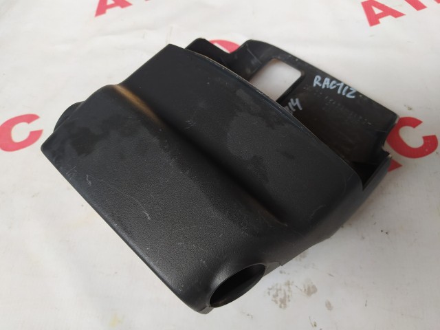 Кожух рулевой колонки TOYOTA Ractis 