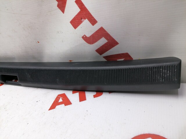 Накладка замка багажника TOYOTA Corona Premio 