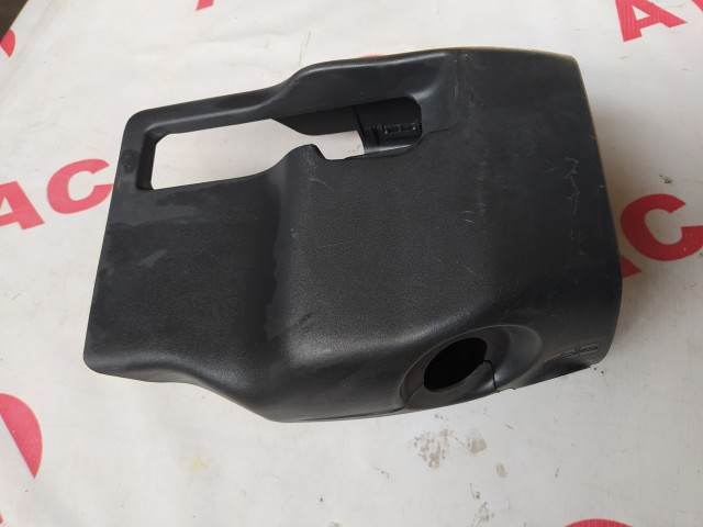 Кожух рулевой колонки TOYOTA Ractis 