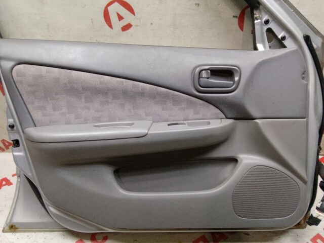 Дверь NISSAN Sunny 