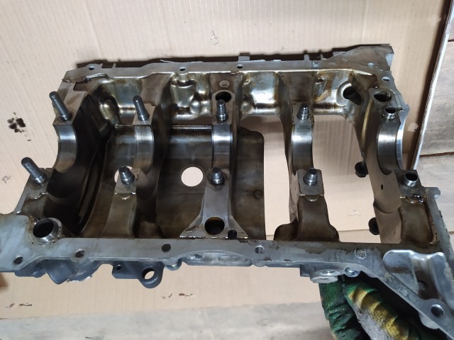 Поддон HONDA Stepwgn R20A