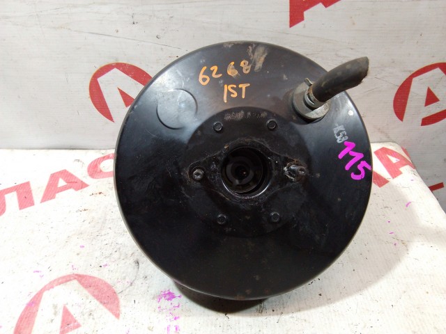 Вакуум TOYOTA Ist 