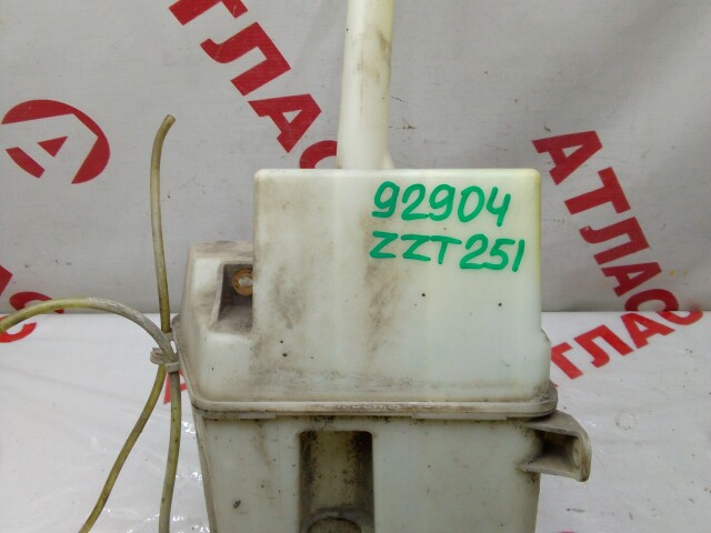 Бачок омывателя TOYOTA Avensis 