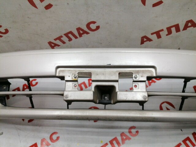 Бампер передний TOYOTA Corolla 