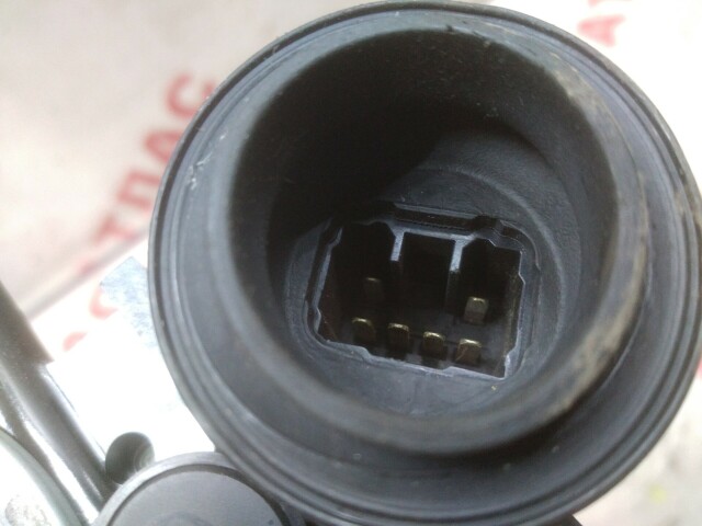 Стеклоподъемник TOYOTA Ist 