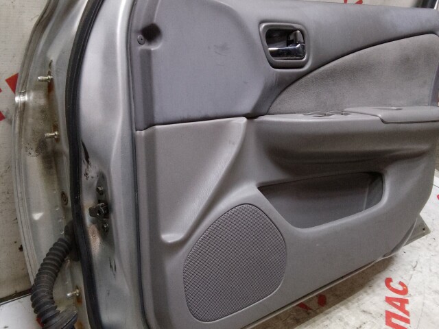 Дверь NISSAN Sunny 