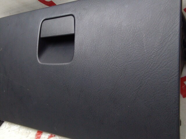 Бардачок HONDA Stream 