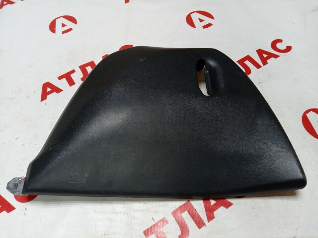 Обшивка багажника TOYOTA Carina 