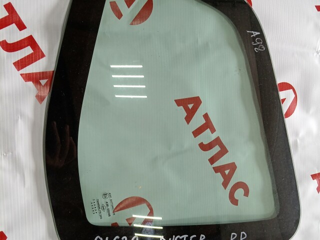 Стекло собачатника RENAULT Duster 