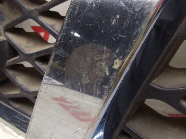 Решетка радиатора NISSAN X-Trail 