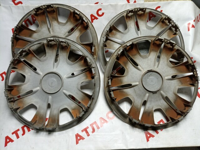 Колпак на колесо TOYOTA - 