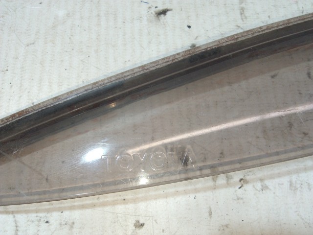 Ветровик TOYOTA Premio 